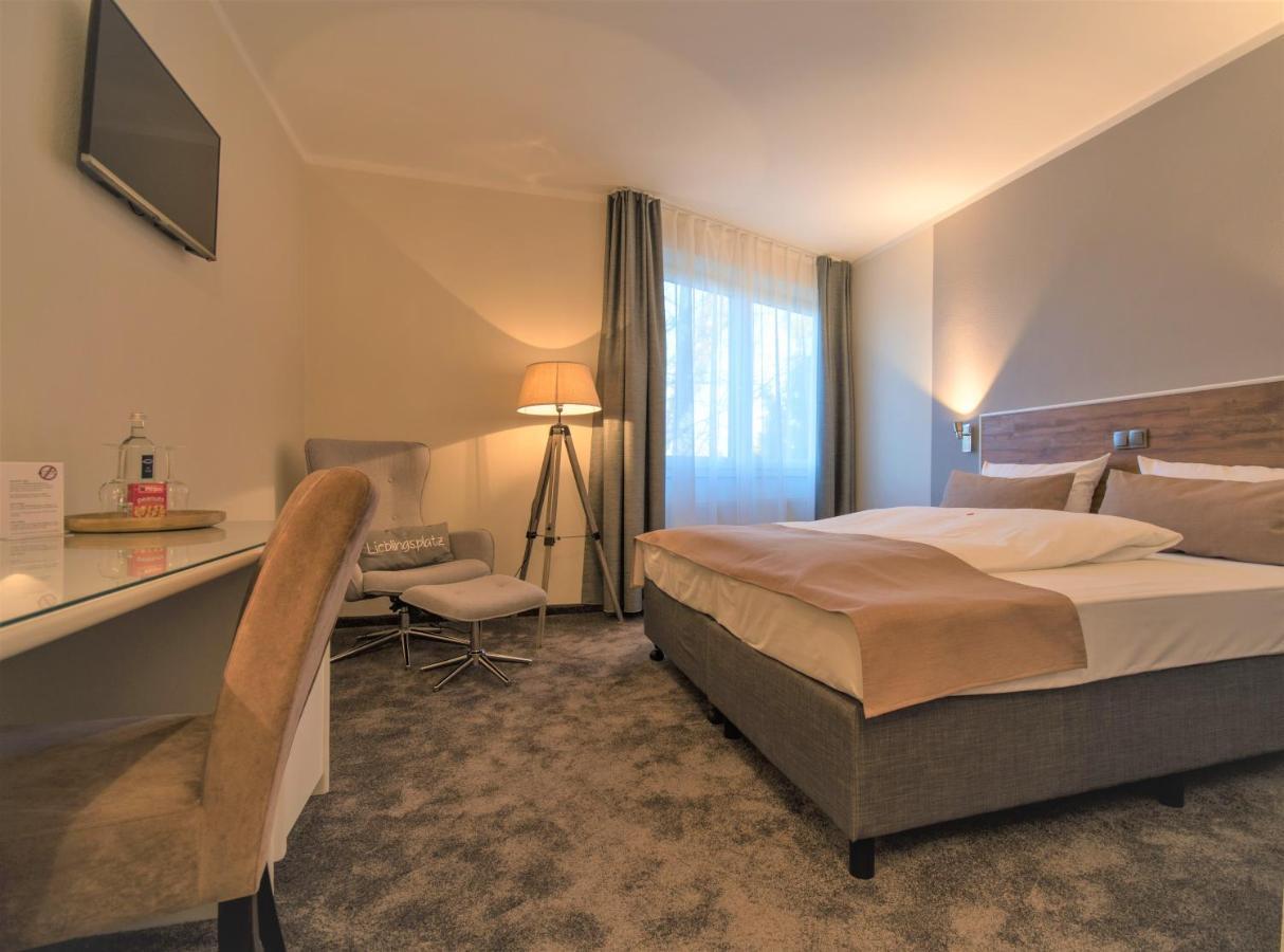 Hotel Stadt Ауріх Екстер'єр фото