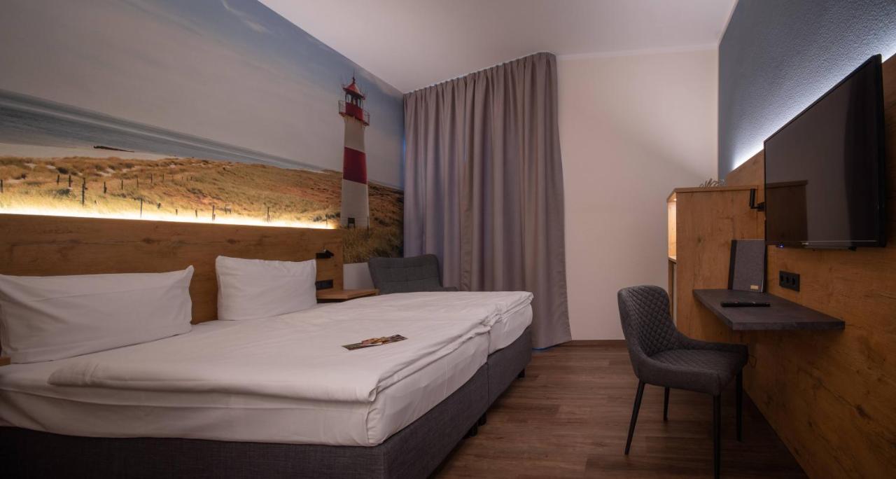 Hotel Stadt Ауріх Екстер'єр фото