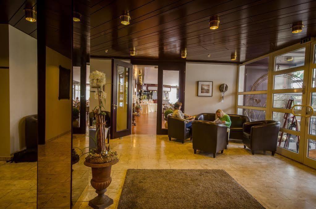 Hotel Stadt Ауріх Екстер'єр фото