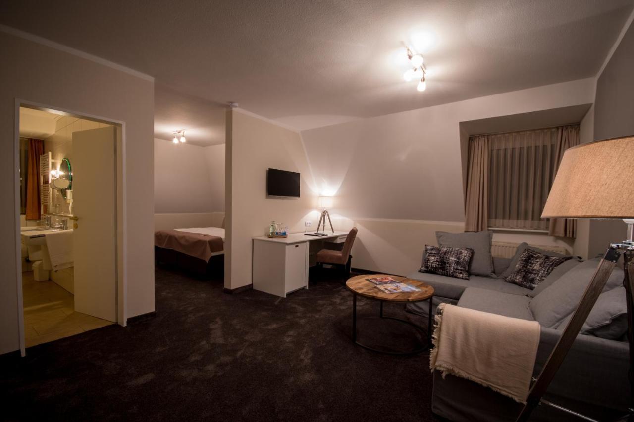 Hotel Stadt Ауріх Екстер'єр фото